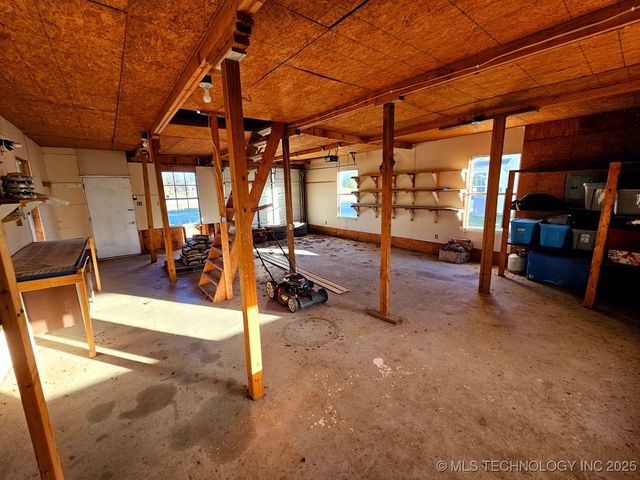 80 N 4160 Road, Antlers, OK 74523