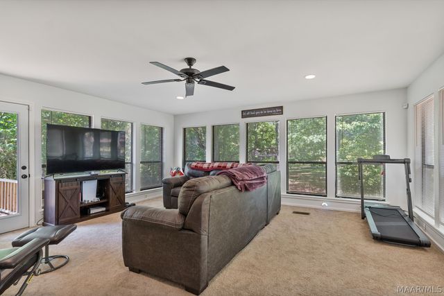 5220 Pineview Road, Elmore, AL 36025