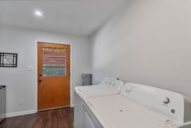 5220 Pineview Road, Elmore, AL 36025