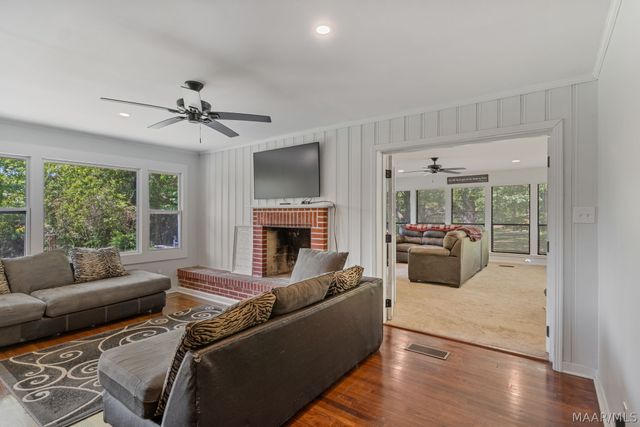 5220 Pineview Road, Elmore, AL 36025