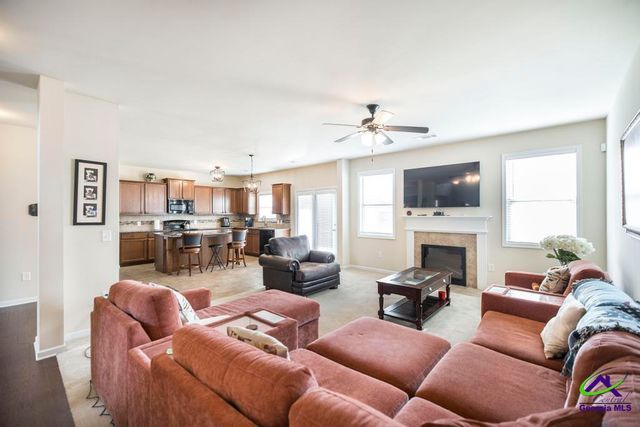 100 Meadows Walk Drive, Byron, GA 31008