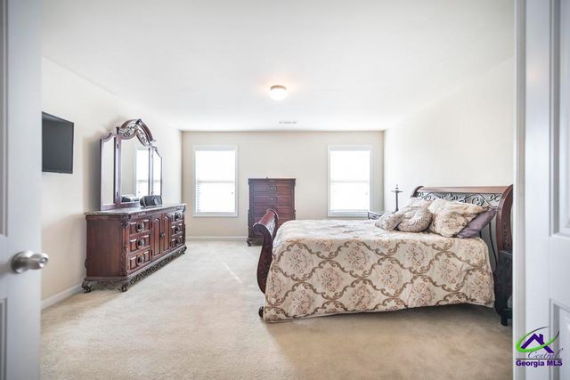 100 Meadows Walk Drive, Byron, GA 31008