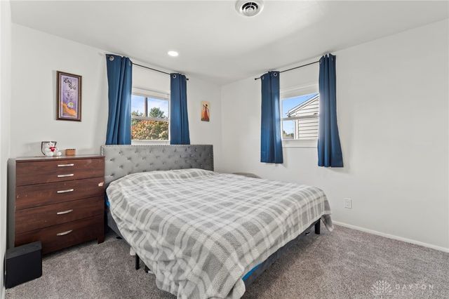 1630 Falke Drive, Dayton, OH 45432