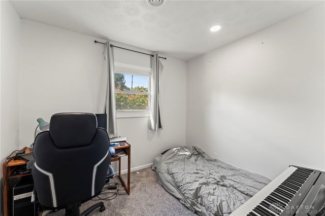 1630 Falke Drive, Dayton, OH 45432