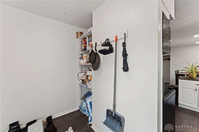 1630 Falke Drive, Dayton, OH 45432