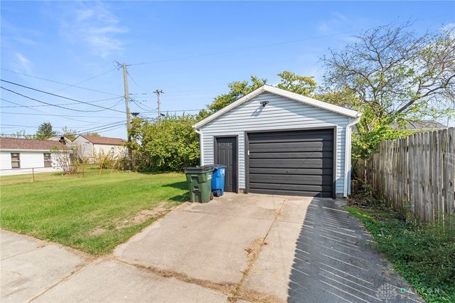 1630 Falke Drive, Dayton, OH 45432