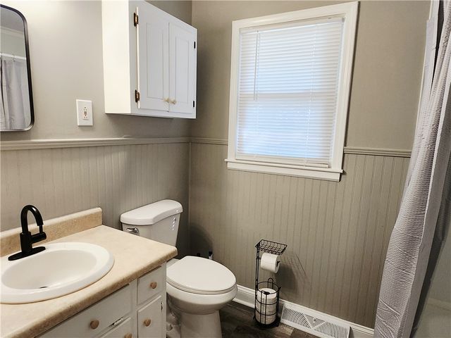 115 Holcombe Street, Westminster, SC 29693