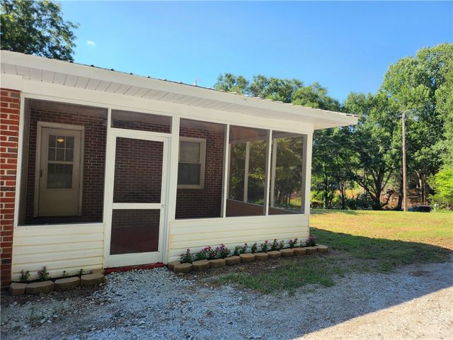 115 Holcombe Street, Westminster, SC 29693