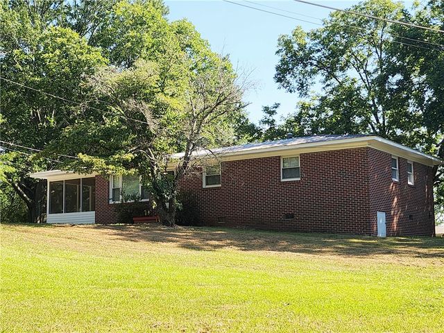 115 Holcombe Street, Westminster, SC 29693