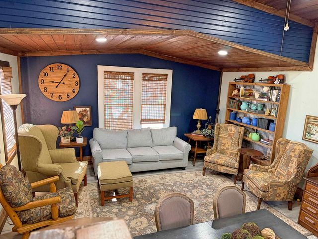 307 W Washington St., Mountain View, AR 72560