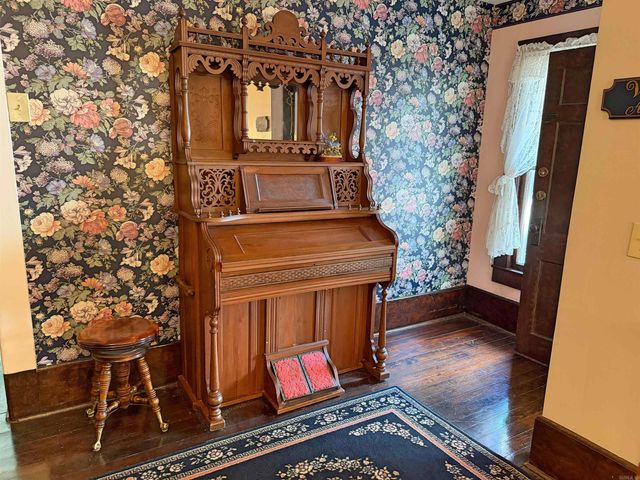 307 W Washington St., Mountain View, AR 72560