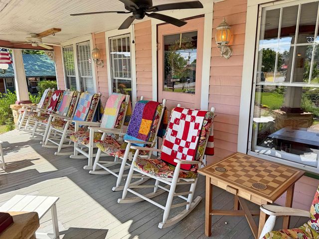 307 W Washington St., Mountain View, AR 72560