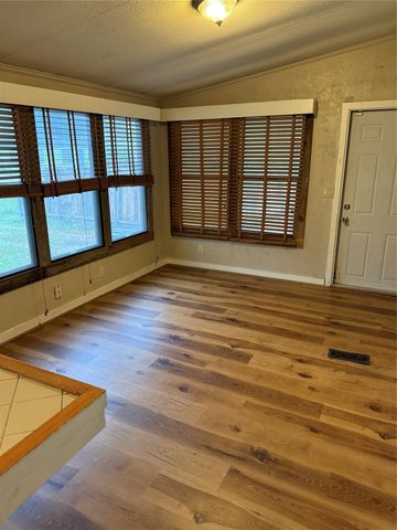 2611 Lilac Street, Pasadena, TX 77503