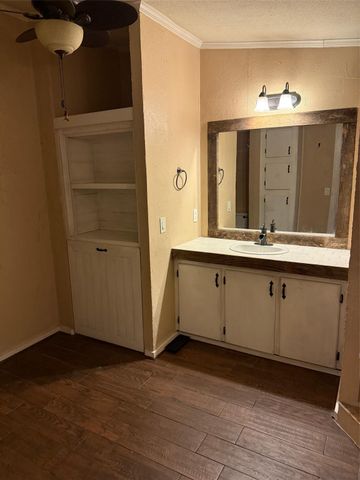 2611 Lilac Street, Pasadena, TX 77503