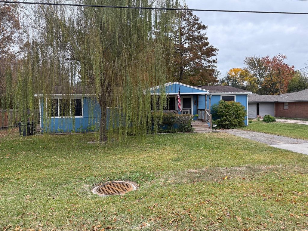 2611 Lilac Street, Pasadena, TX 77503