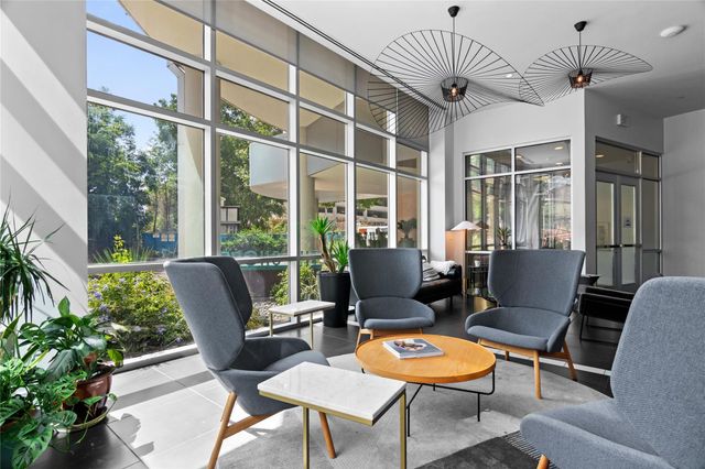 603 Davis ST 2108, Austin, TX 78701