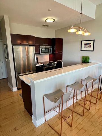 603 Davis ST 2108, Austin, TX 78701
