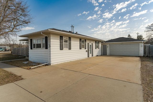 2302 Pearl Court SE, Rochester, MN 55904