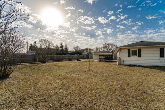 2302 Pearl Court SE, Rochester, MN 55904