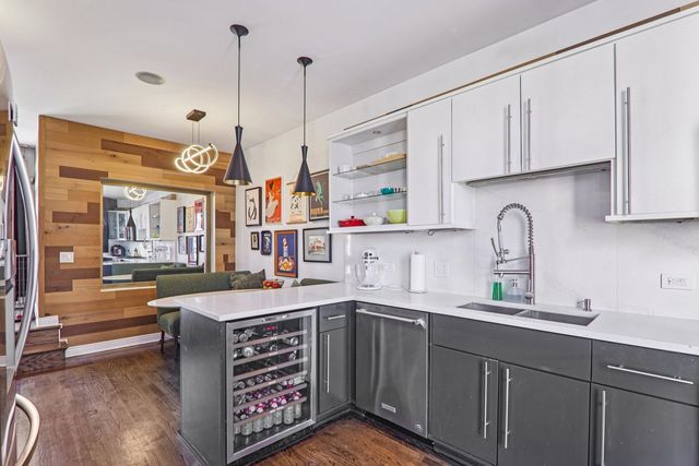 1608 S Throop Street, Chicago, IL 60608