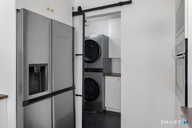 455 Hope Street APT 4B, Stamford, CT 06906