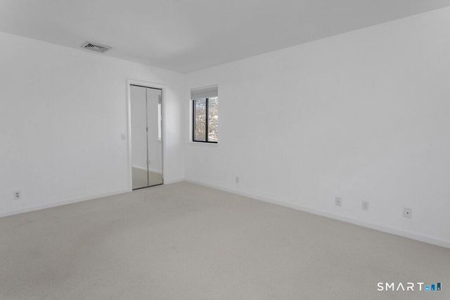 455 Hope Street APT 4B, Stamford, CT 06906