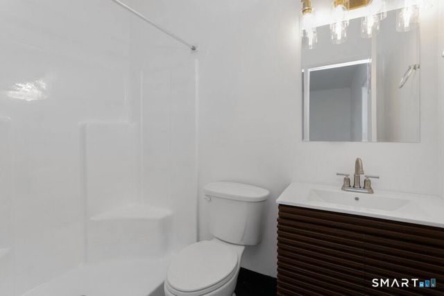 455 Hope Street APT 4B, Stamford, CT 06906