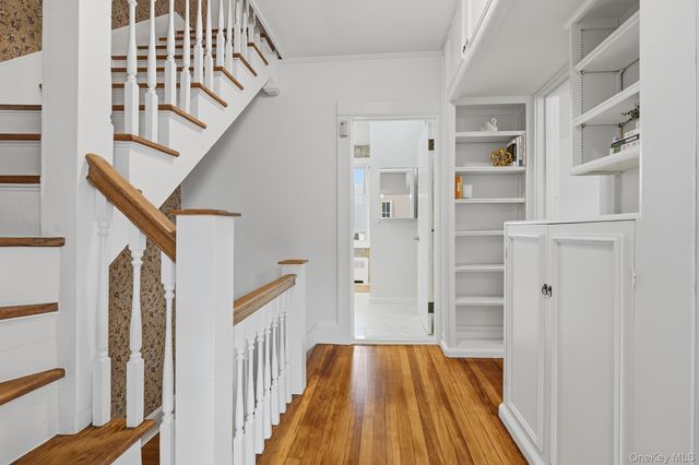 82 Quinby Avenue, White Plains, NY 10606