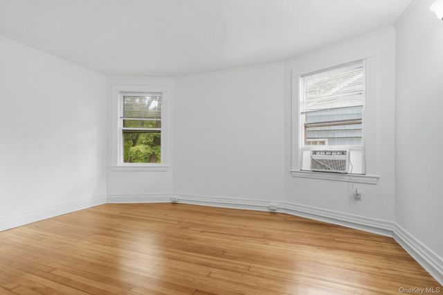 82 Quinby Avenue, White Plains, NY 10606