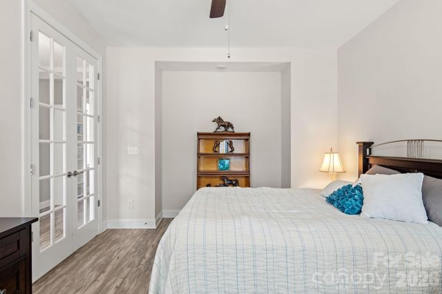 8416 Festival Way, Charlotte, NC 28215