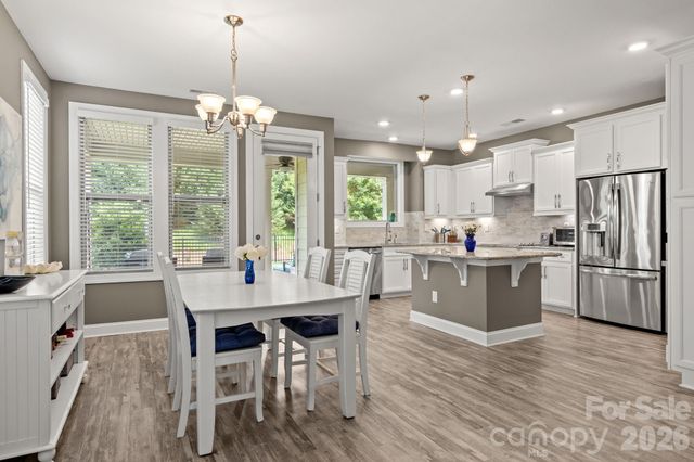 8416 Festival Way, Charlotte, NC 28215