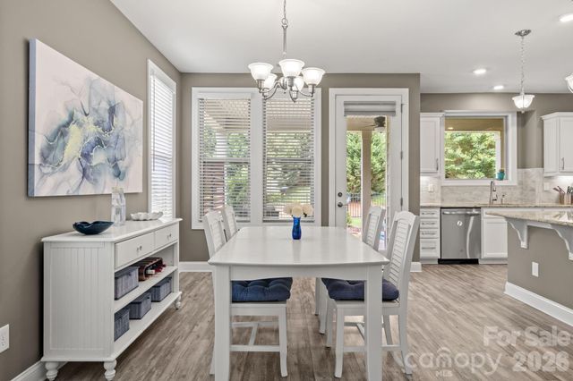 8416 Festival Way, Charlotte, NC 28215