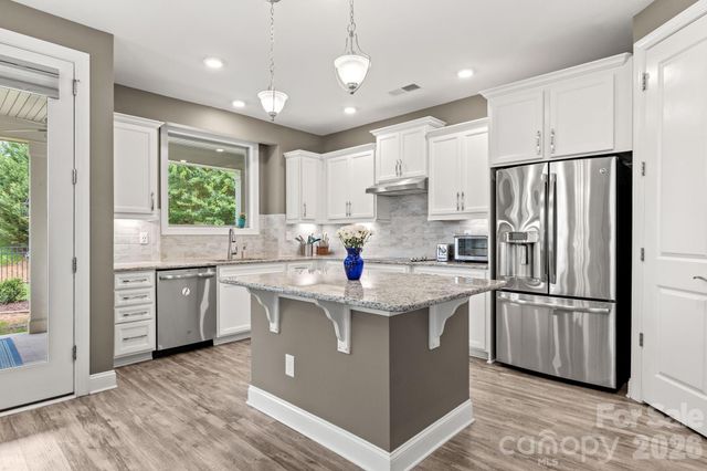 8416 Festival Way, Charlotte, NC 28215