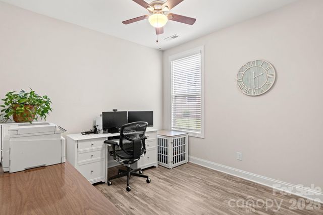 8416 Festival Way, Charlotte, NC 28215