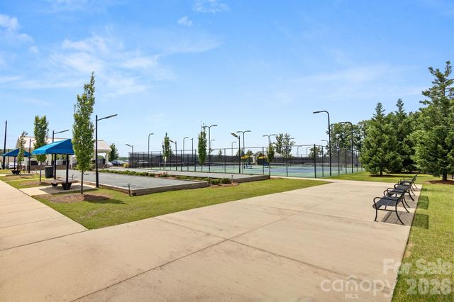 8416 Festival Way, Charlotte, NC 28215
