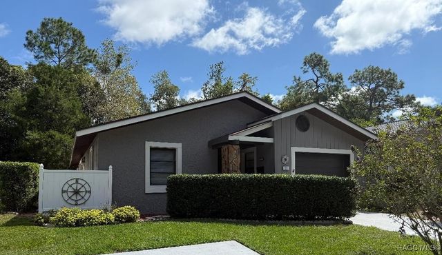 23 Dogwood Drive, Homosassa, FL 34446