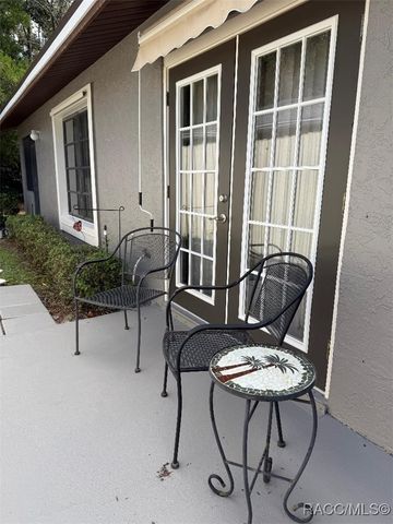 23 Dogwood Drive, Homosassa, FL 34446