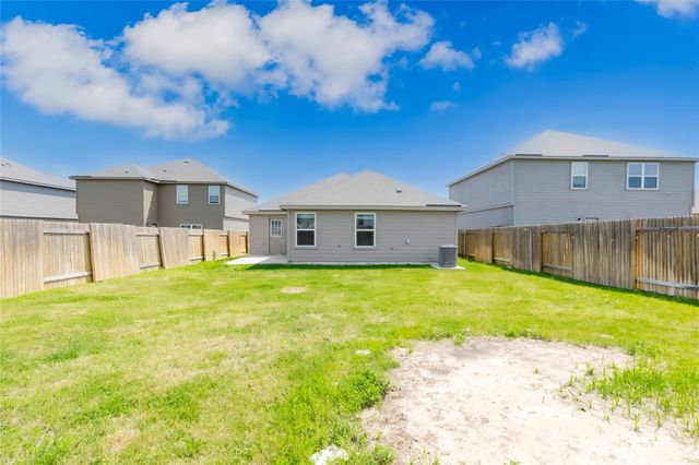 18744 Speculator LN, Elgin, TX 78621
