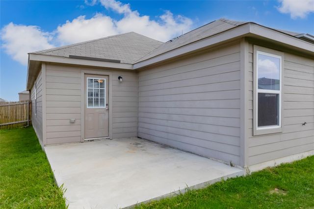 18744 Speculator LN, Elgin, TX 78621