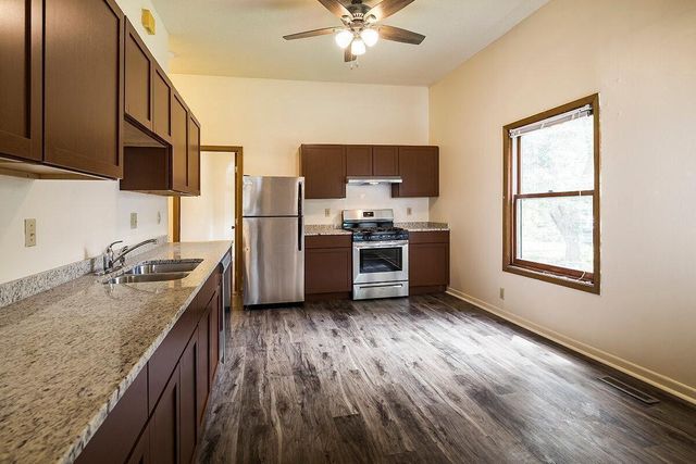 1910 Feronia Avenue, Saint Paul, MN 55104