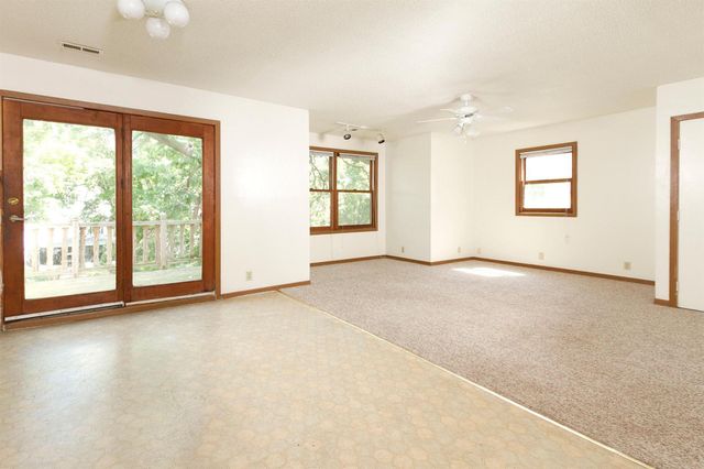 1910 Feronia Avenue, Saint Paul, MN 55104