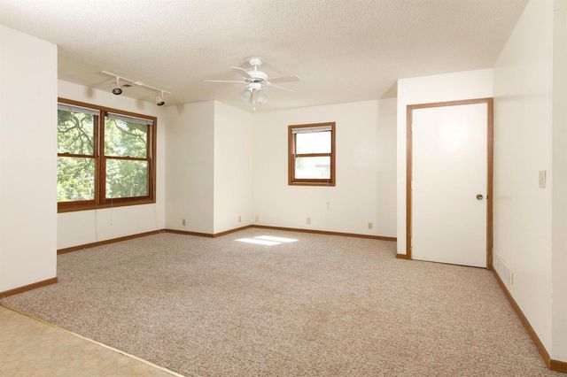 1910 Feronia Avenue, Saint Paul, MN 55104