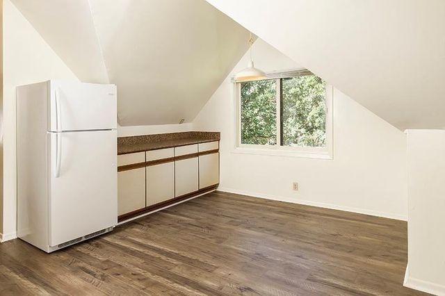 1910 Feronia Avenue, Saint Paul, MN 55104