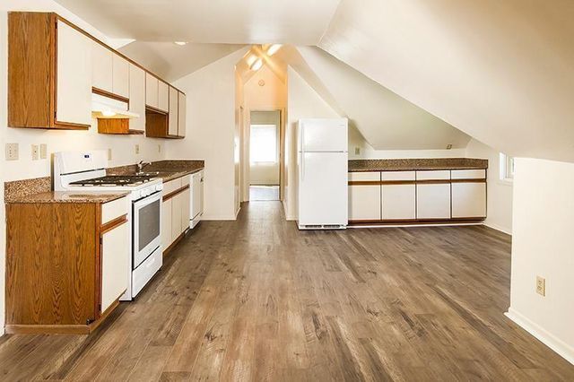 1910 Feronia Avenue, Saint Paul, MN 55104