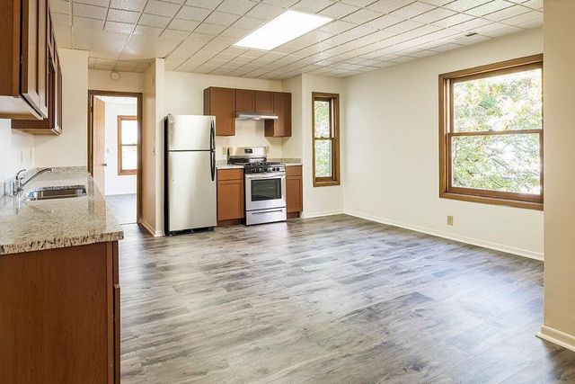 1910 Feronia Avenue, Saint Paul, MN 55104