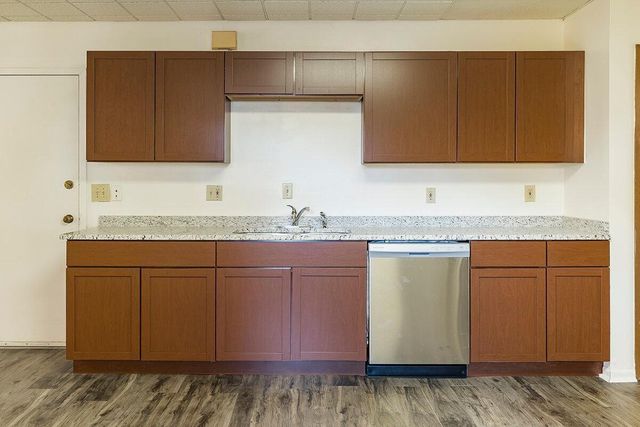 1910 Feronia Avenue, Saint Paul, MN 55104