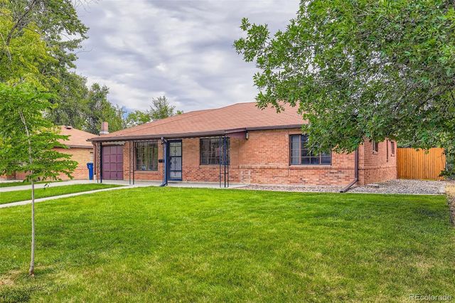 884 Troy Street, Aurora, CO 80011