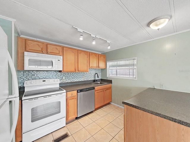 12501 ULMERTON ROAD 119, Largo, FL 33774