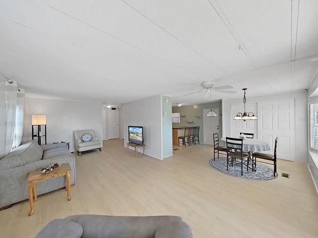 12501 ULMERTON ROAD 119, Largo, FL 33774