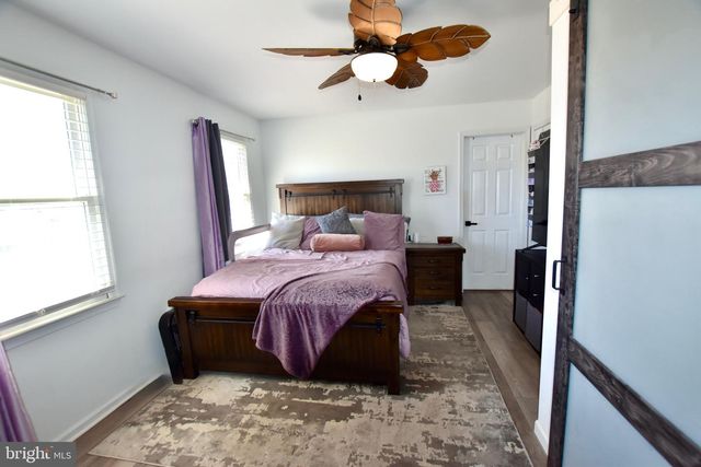 107 CRESCENT HOLLOW DR, Mantua, NJ 08051